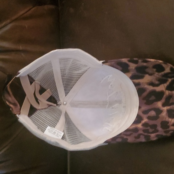 HOT MESS BASEBALL CAP - Picture 2 of 3